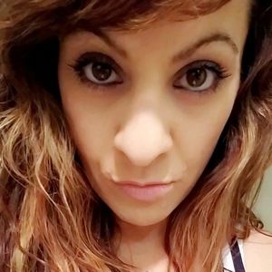 Meet your Posher, Adriana